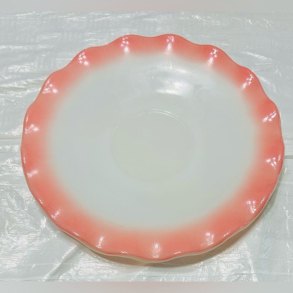 Vintage Hazel Atlas saucer with pink ruffled edge.  Mint condition.